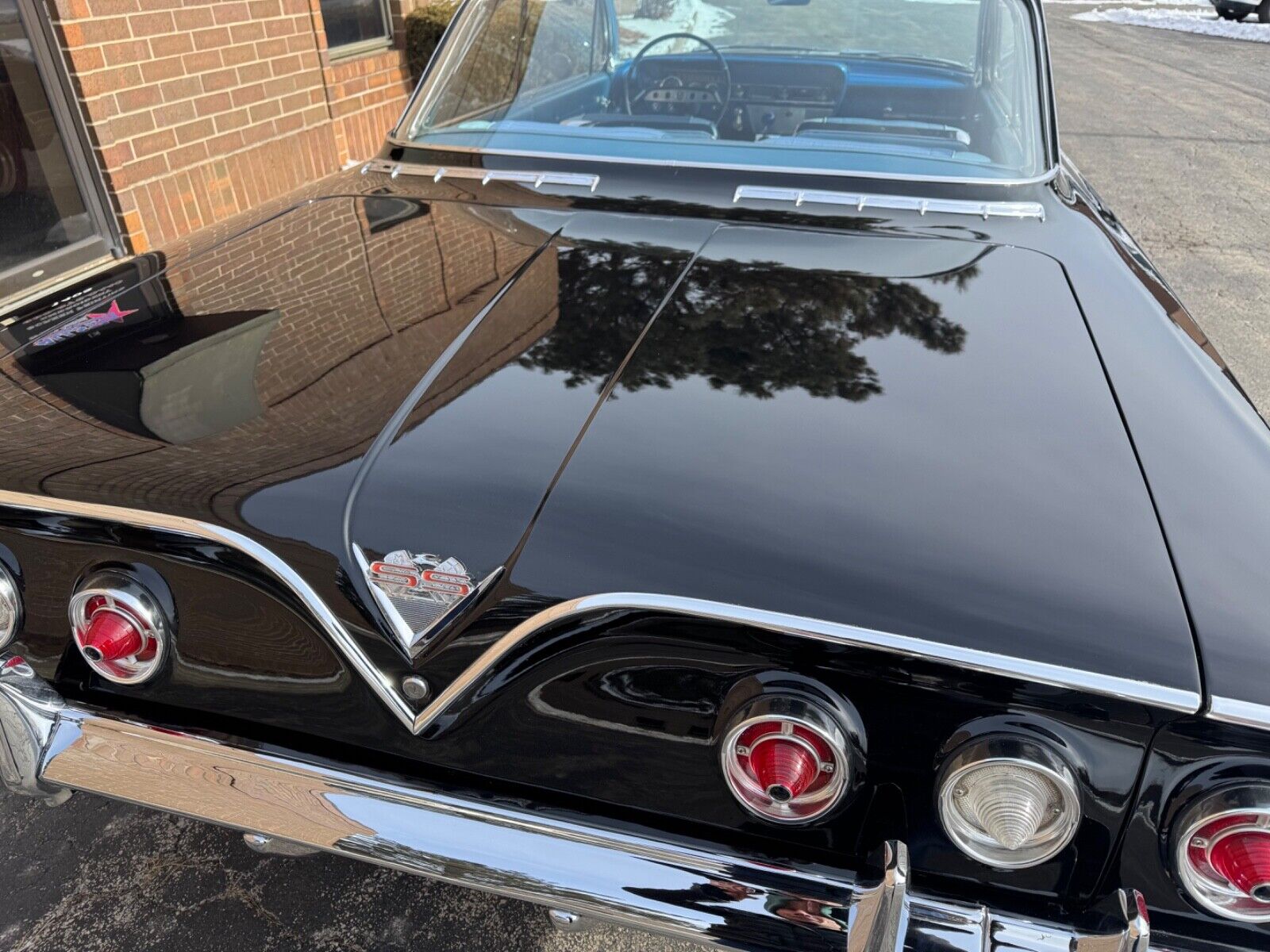 Chevrolet-Impala-1961-Coupe-11