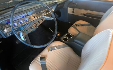 Chevrolet-Impala-1961-Coupe-11