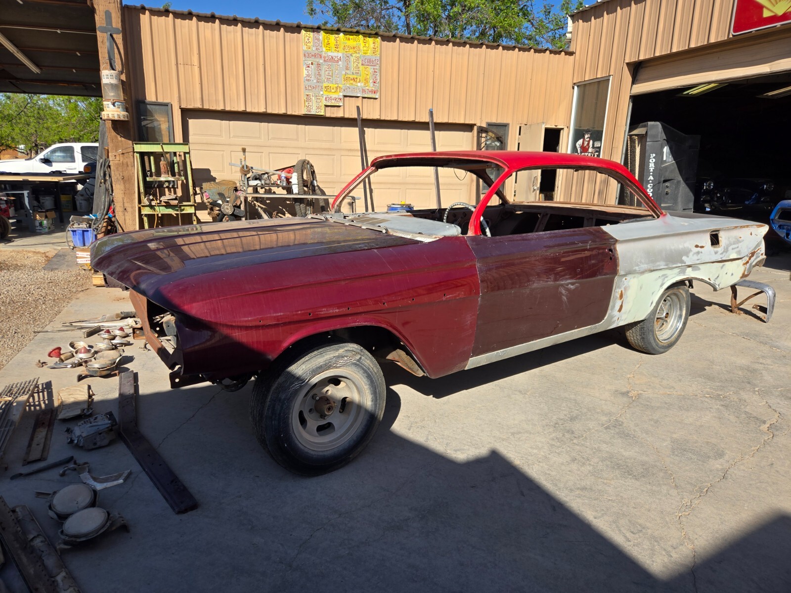 Chevrolet-Impala-1961-Coupe-24