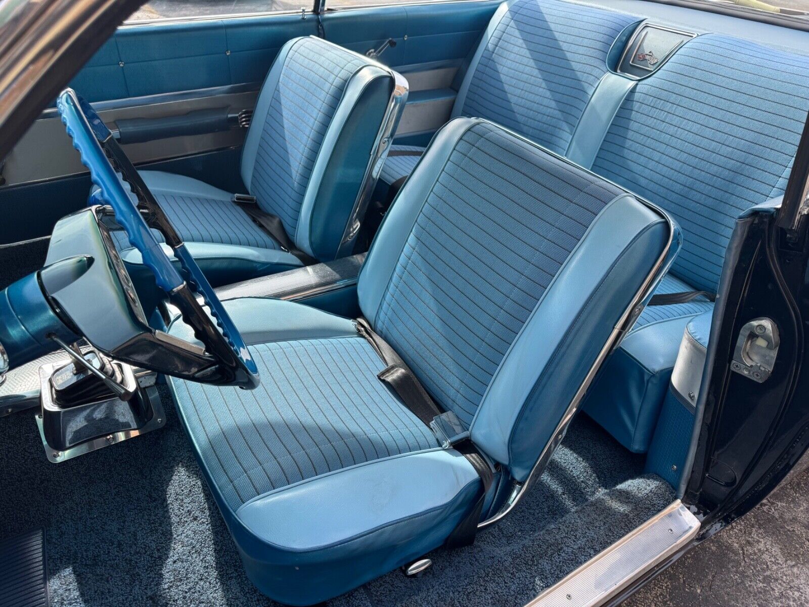 Chevrolet-Impala-1961-Coupe-25