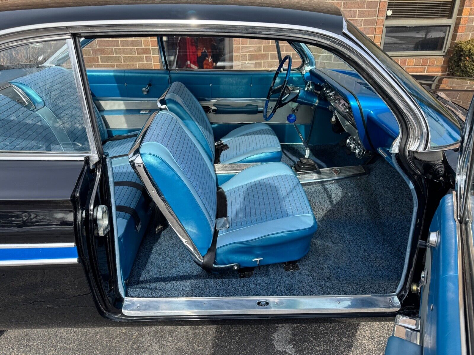 Chevrolet-Impala-1961-Coupe-30
