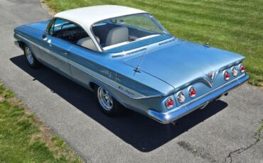 Chevrolet-Impala-1961-Coupe-38