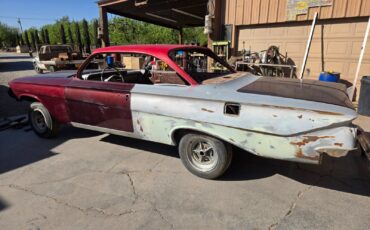Chevrolet-Impala-1961-Coupe-4
