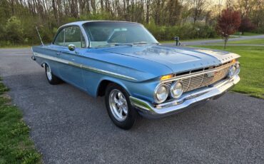 Chevrolet-Impala-1961-Coupe-6