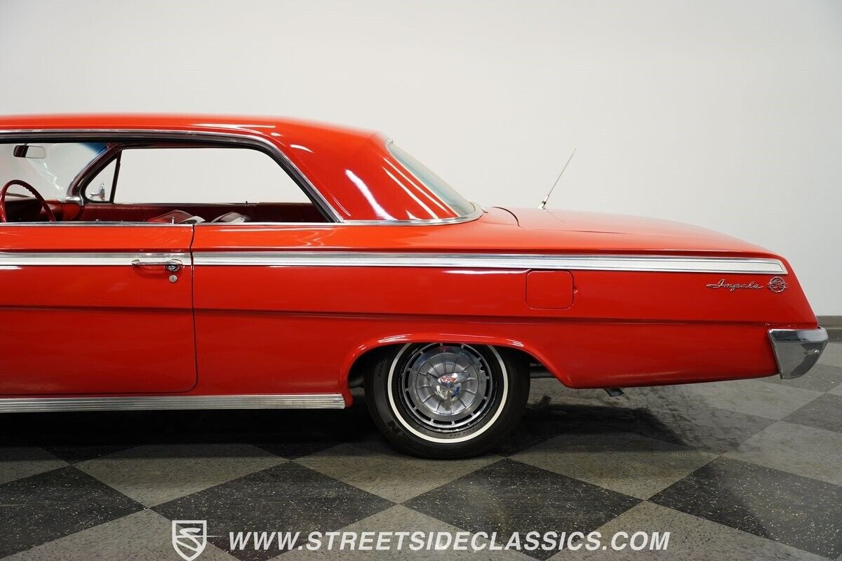 Chevrolet-Impala-1962-Hardtop-22