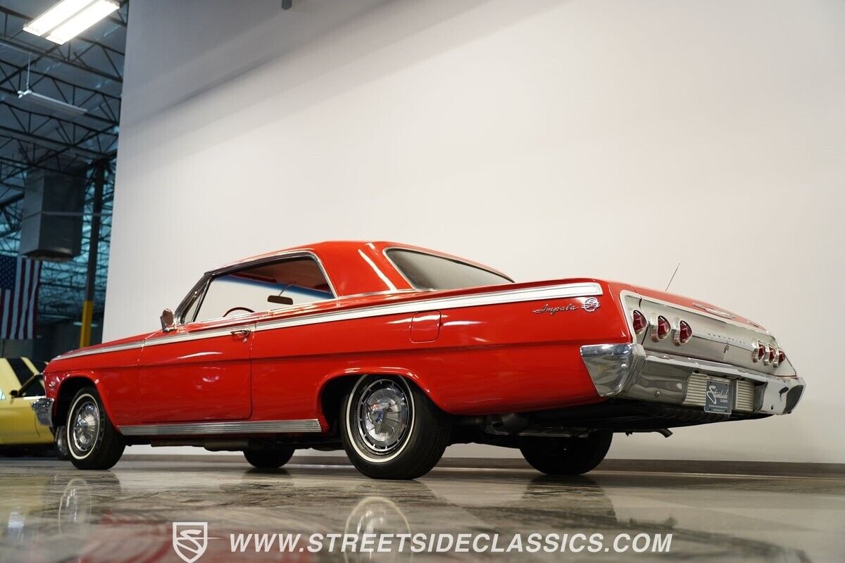 Chevrolet-Impala-1962-Hardtop-23