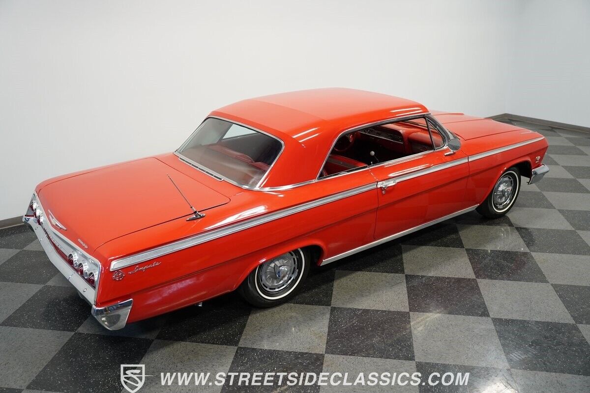Chevrolet-Impala-1962-Hardtop-24
