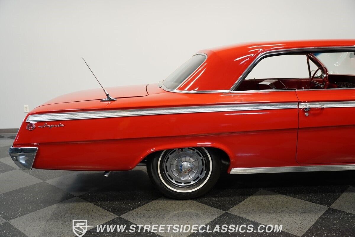 Chevrolet-Impala-1962-Hardtop-28