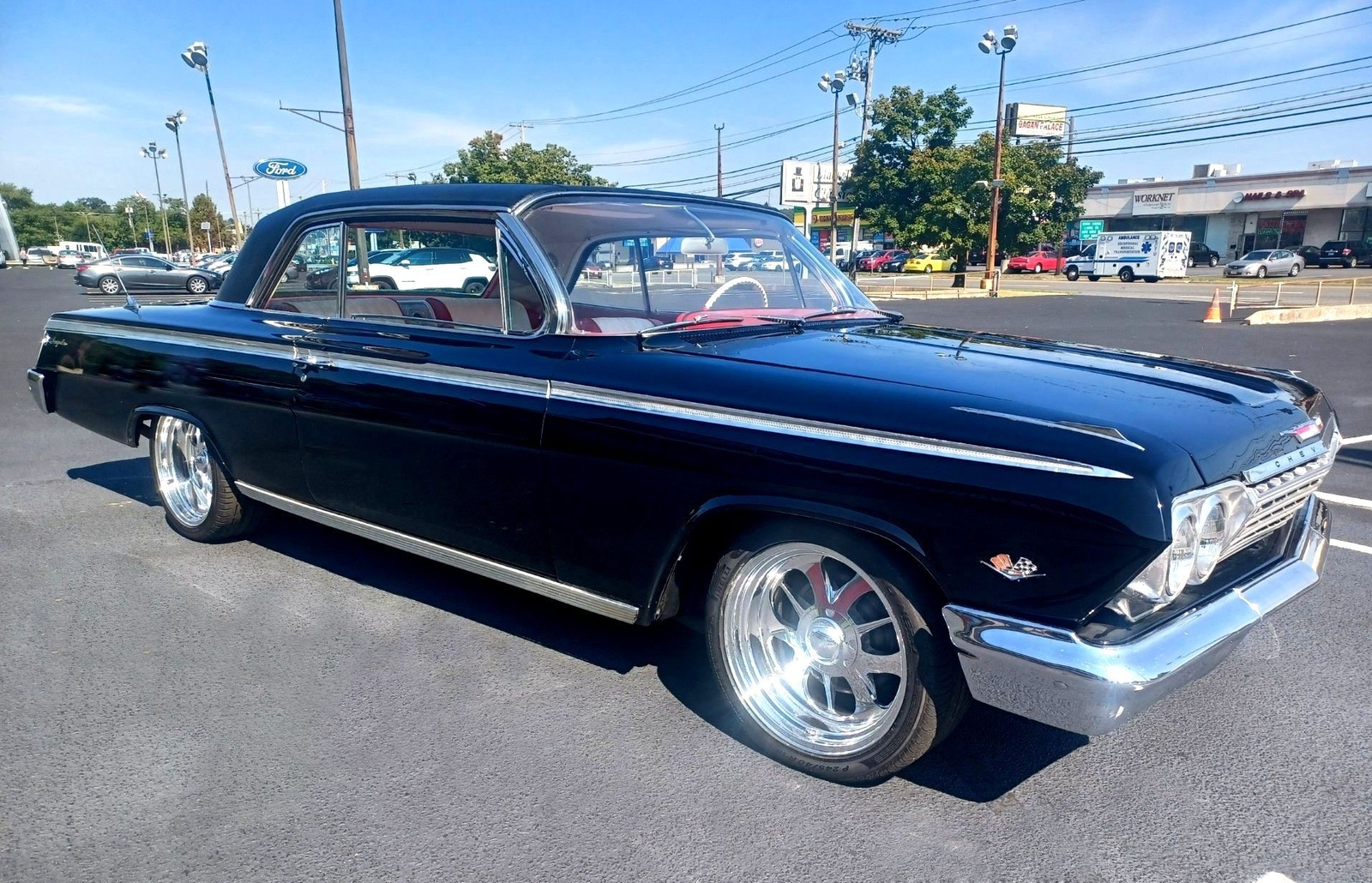 Chevrolet-Impala-1962-Two-Door-Hard-Top-1