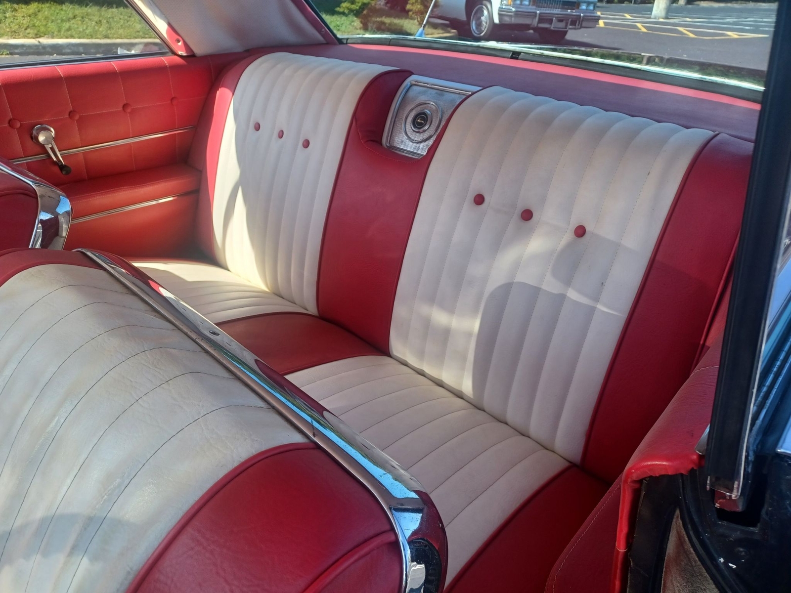 Chevrolet-Impala-1962-Two-Door-Hard-Top-36