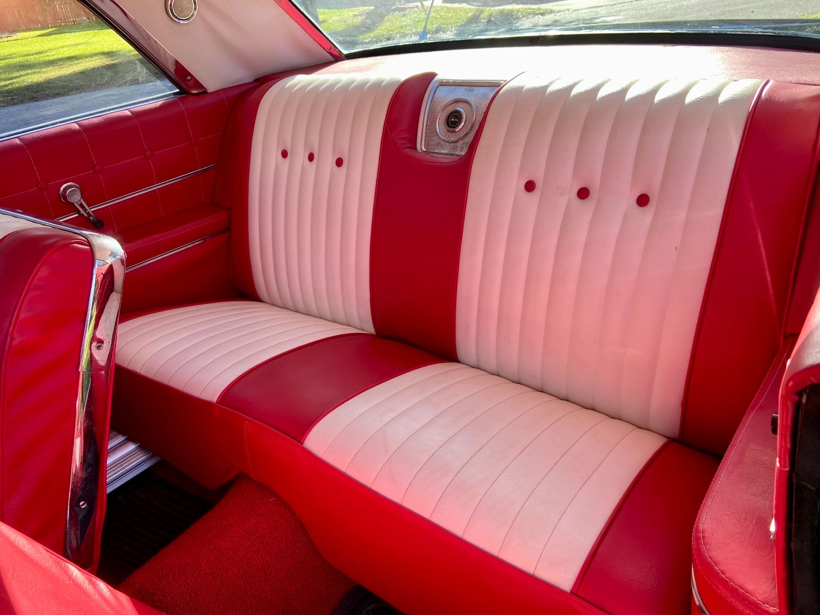 Chevrolet-Impala-1962-Two-Door-Hard-Top-37