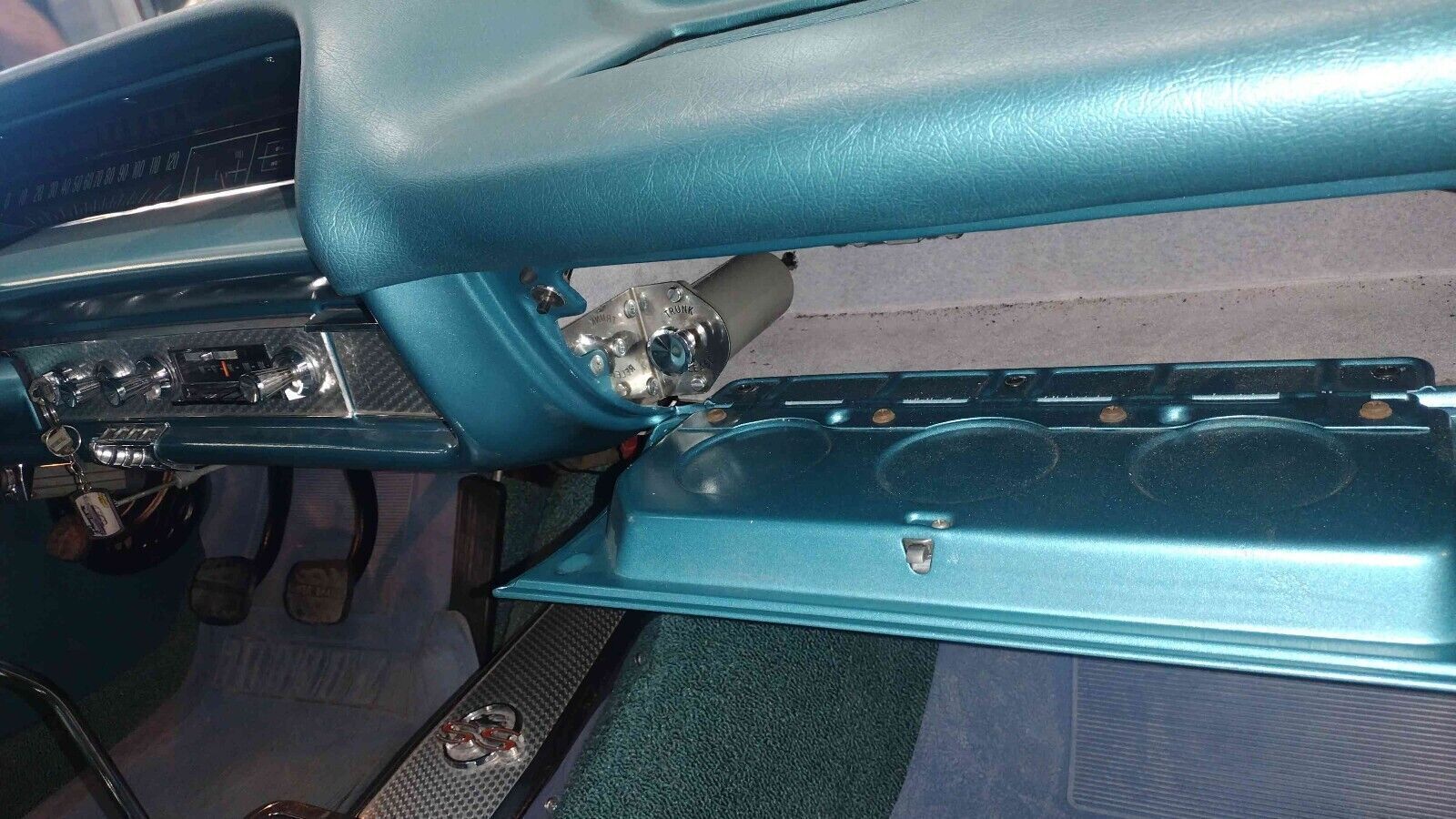 Chevrolet-Impala-1963-28