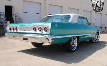 Chevrolet-Impala-1963-coupe-36