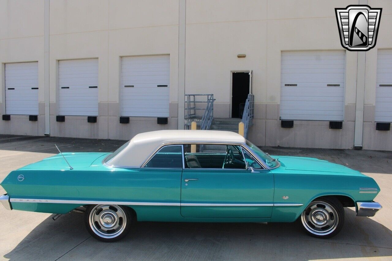 Chevrolet-Impala-1963-coupe-37
