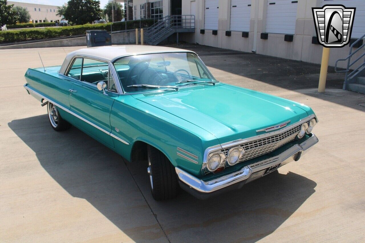 Chevrolet-Impala-1963-coupe-39