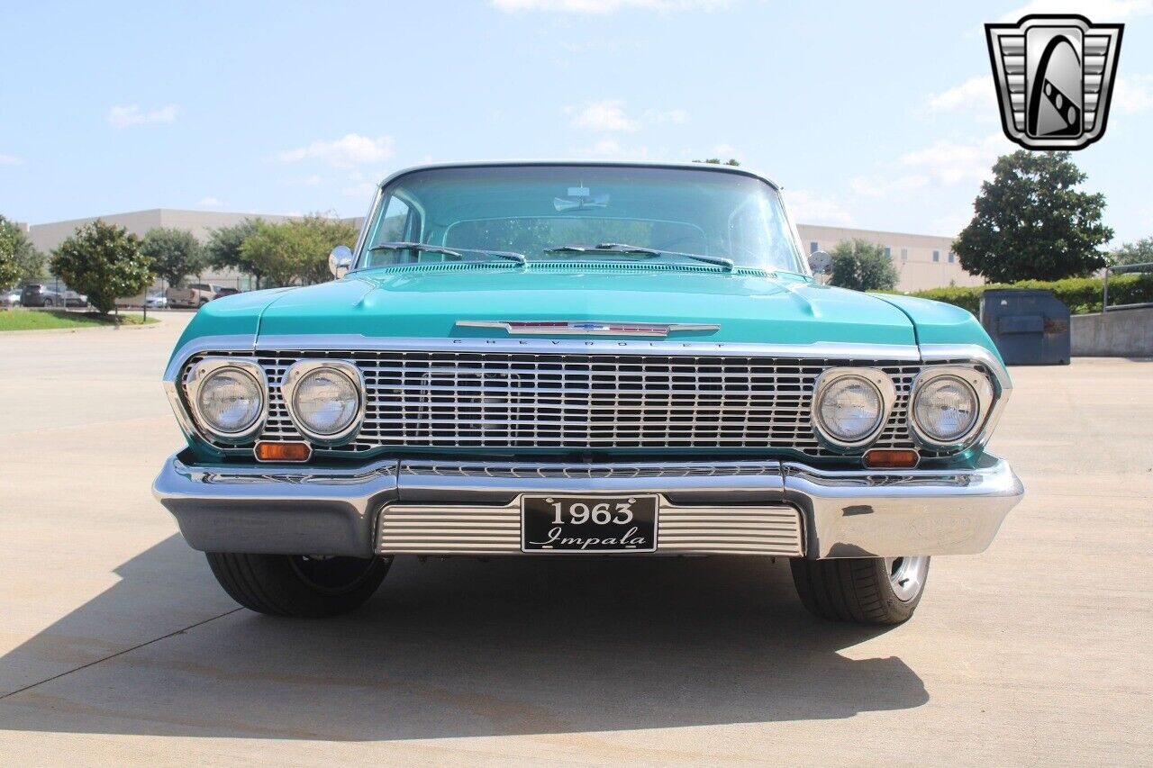 Chevrolet-Impala-1963-coupe-6