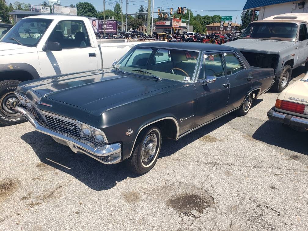 Chevrolet-Impala-1965-green-1