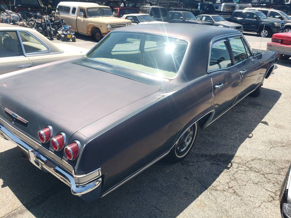 Chevrolet-Impala-1965-green-5