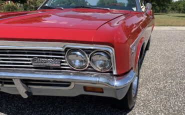 Chevrolet-Impala-1966-21
