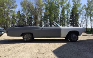 Chevrolet-Impala-1966-Convertible-1