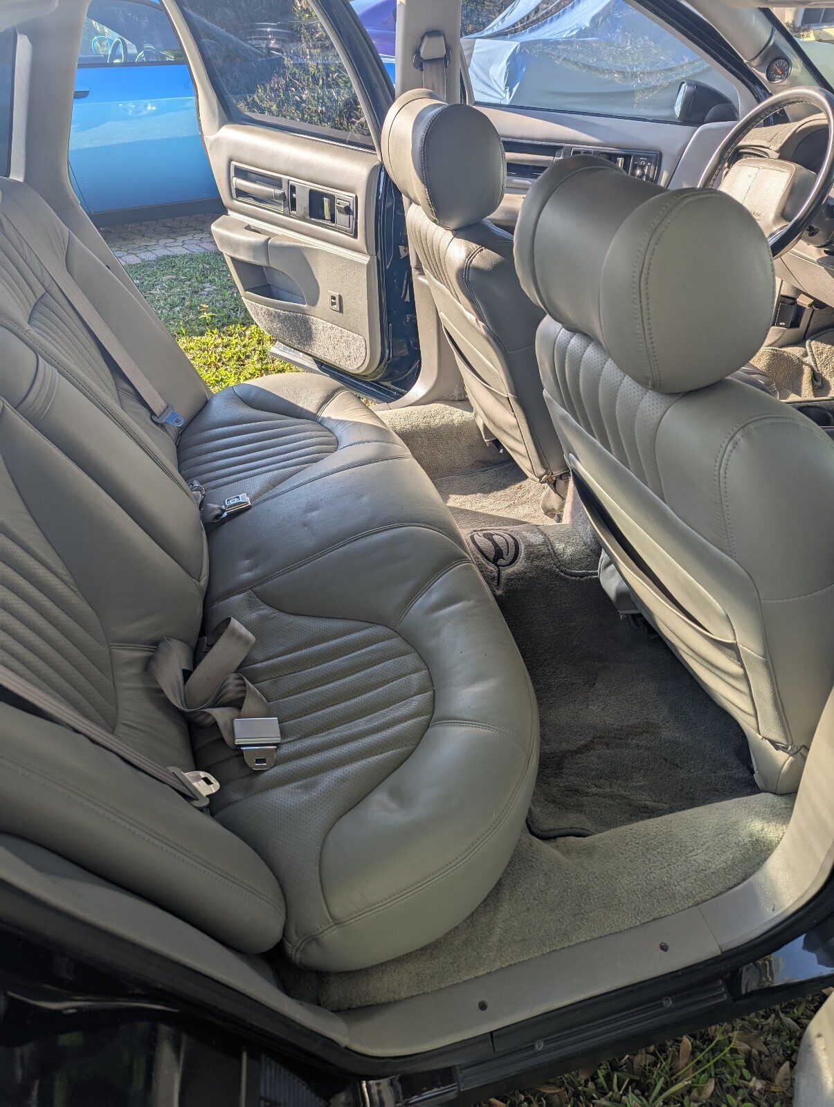 Chevrolet-Impala-1994-Sedan-11