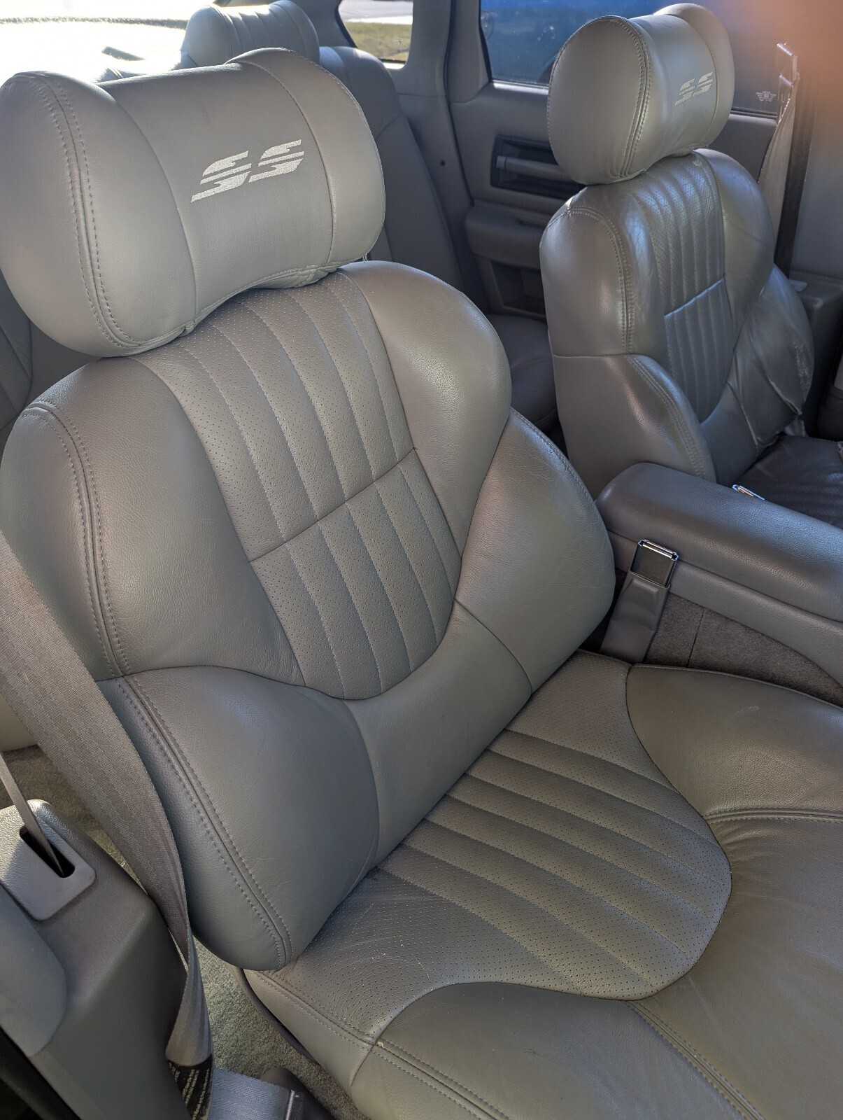 Chevrolet-Impala-1994-Sedan-12