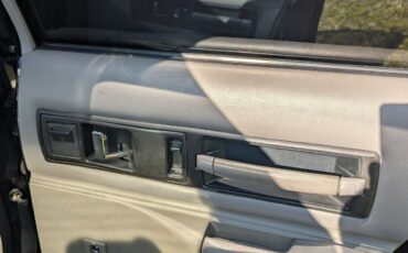Chevrolet-Impala-1994-Sedan-22