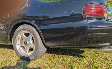 Chevrolet-Impala-1994-Sedan-4