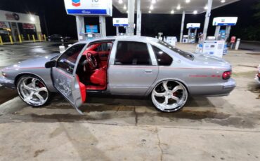 Chevrolet-Impala-1995-Sedan-1