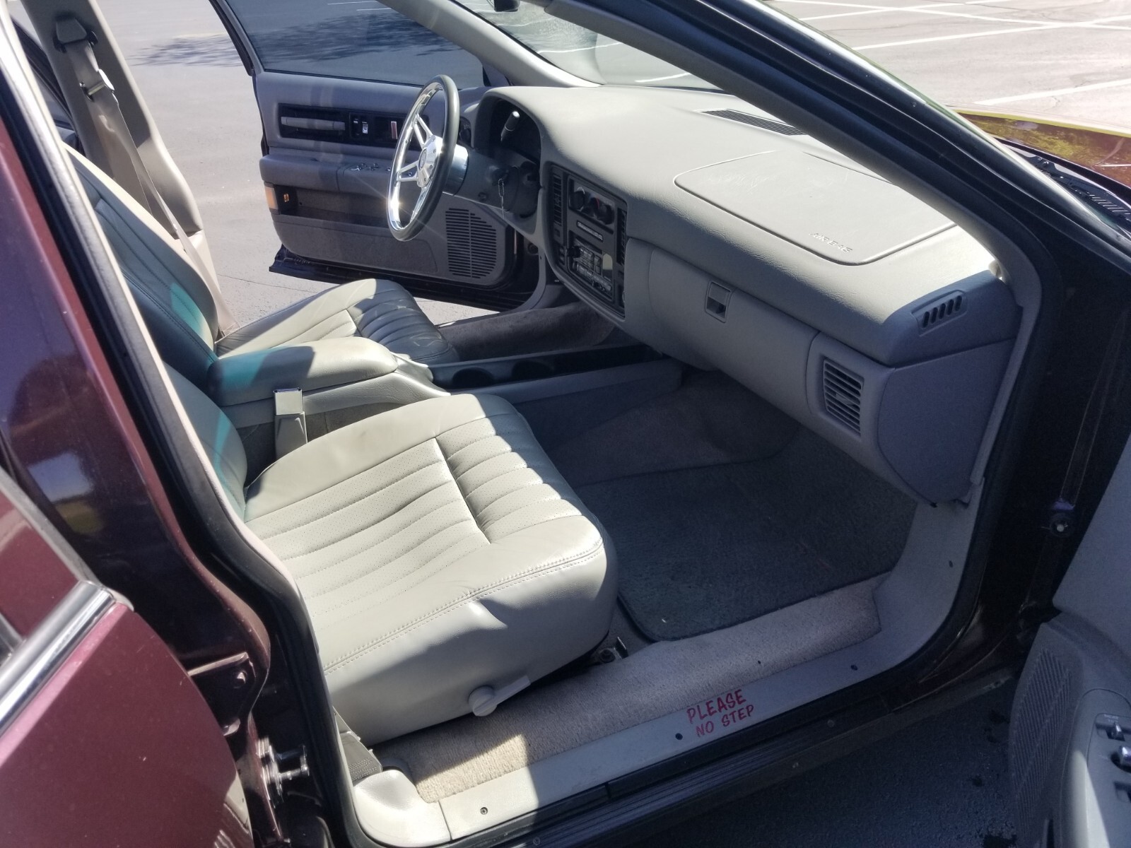 Chevrolet-Impala-1995-Sedan-10