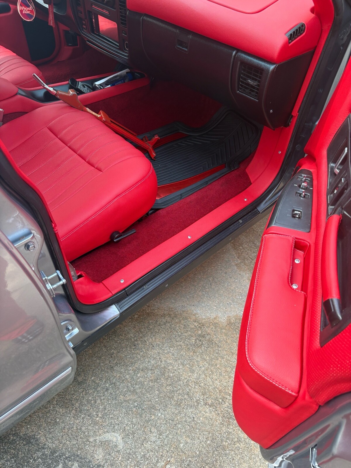 Chevrolet-Impala-1995-Sedan-11