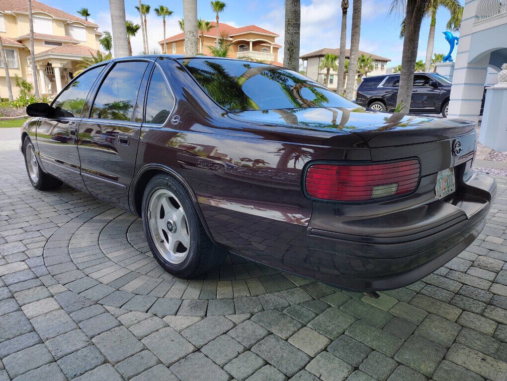 Chevrolet-Impala-1995-Sedan-17