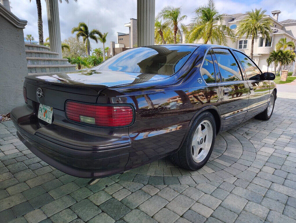 Chevrolet-Impala-1995-Sedan-23
