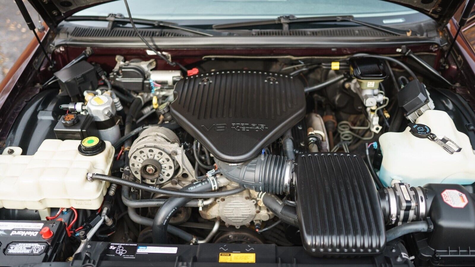 Chevrolet-Impala-1995-Sedan-24
