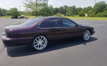 Chevrolet-Impala-1995-Sedan-3