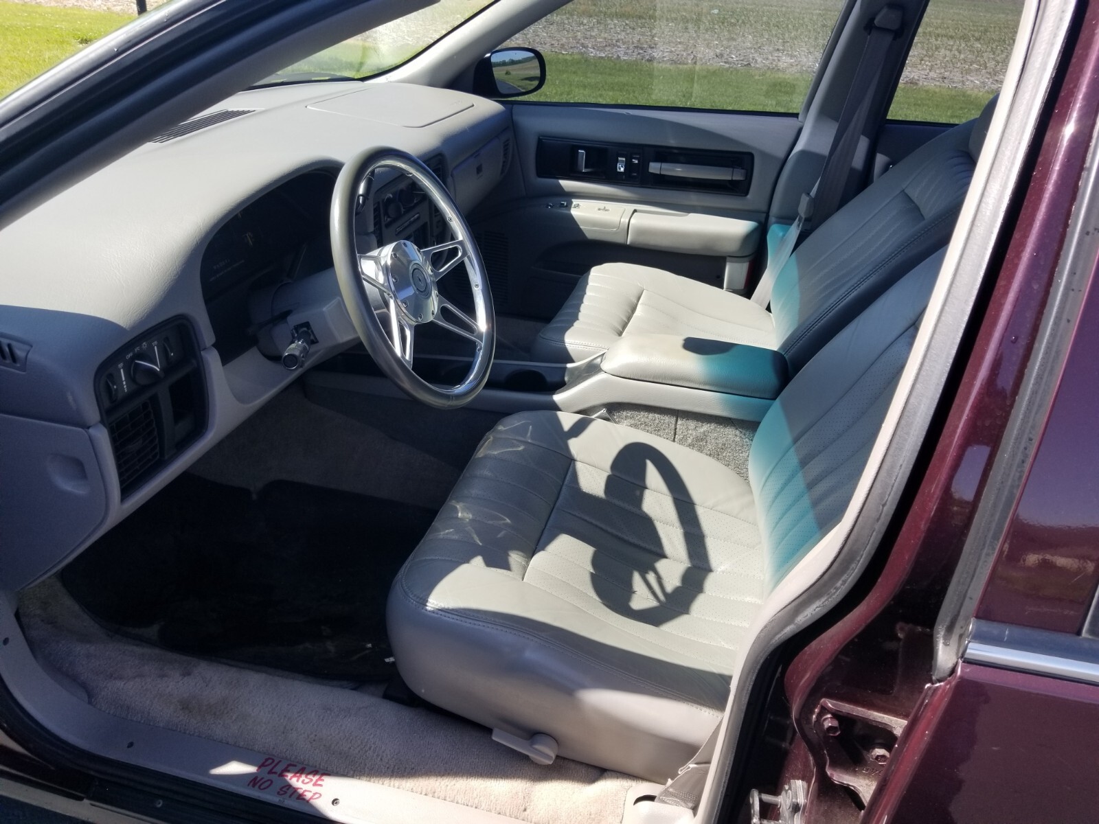 Chevrolet-Impala-1995-Sedan-6