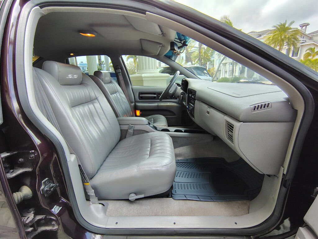 Chevrolet-Impala-1995-Sedan-8
