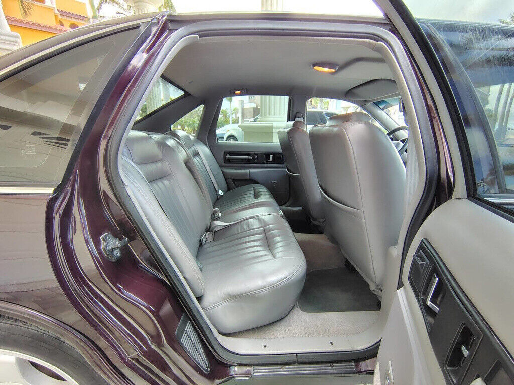 Chevrolet-Impala-1995-Sedan-9