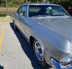 Chevrolet-Impala-2dr.-ht.-1965-silver-1