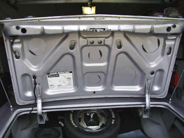 Chevrolet-Impala-2dr.-ht.-1965-silver-5