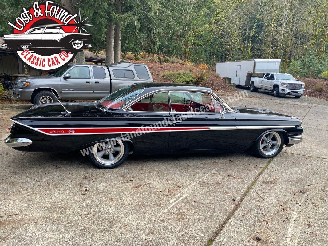 Chevrolet-Impala-Bubble-Top-1961-14