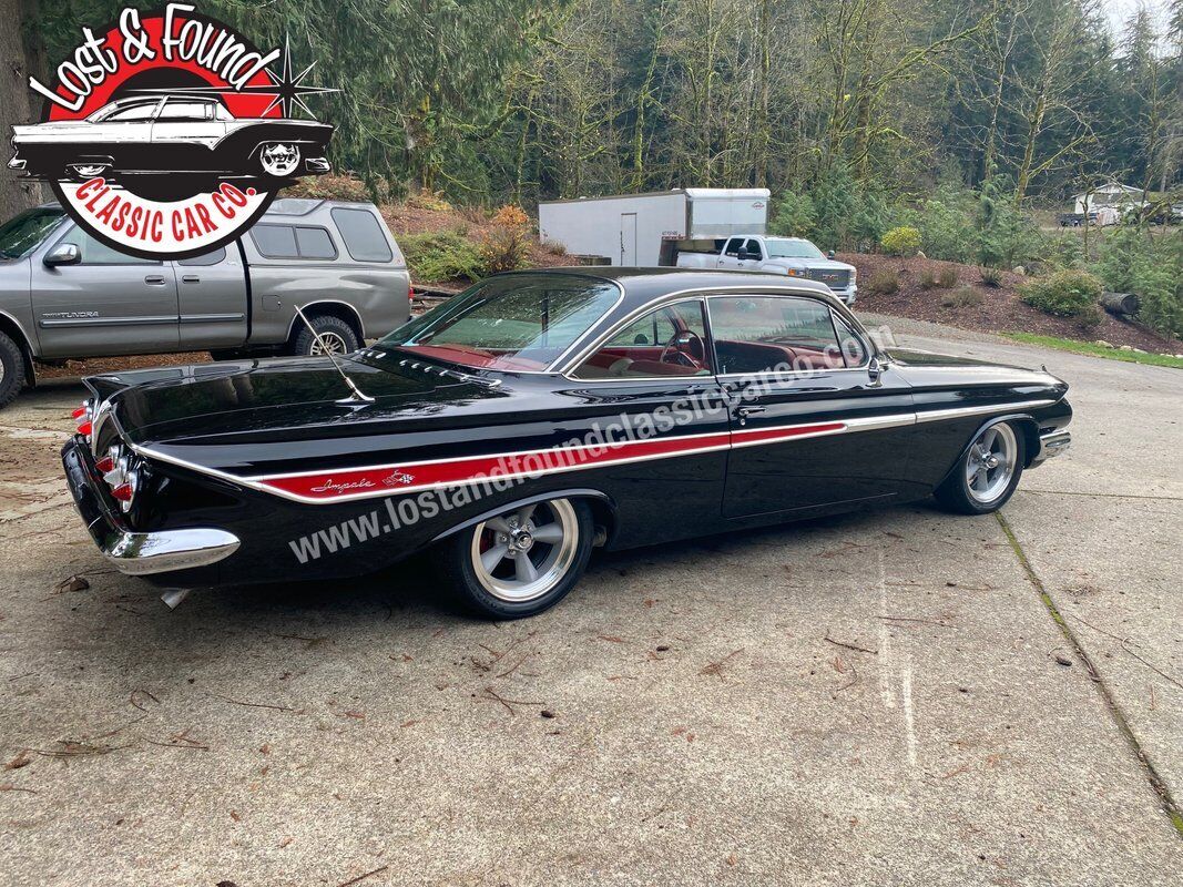 Chevrolet-Impala-Bubble-Top-1961-15