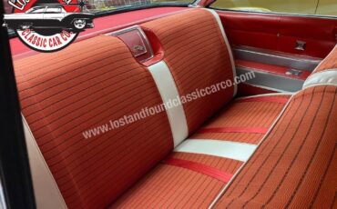 Chevrolet-Impala-Bubble-Top-1961-23