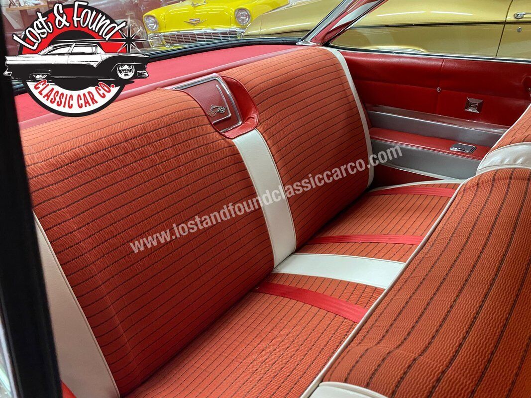 Chevrolet-Impala-Bubble-Top-1961-23