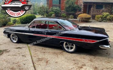 Chevrolet-Impala-Bubble-Top-1961-4