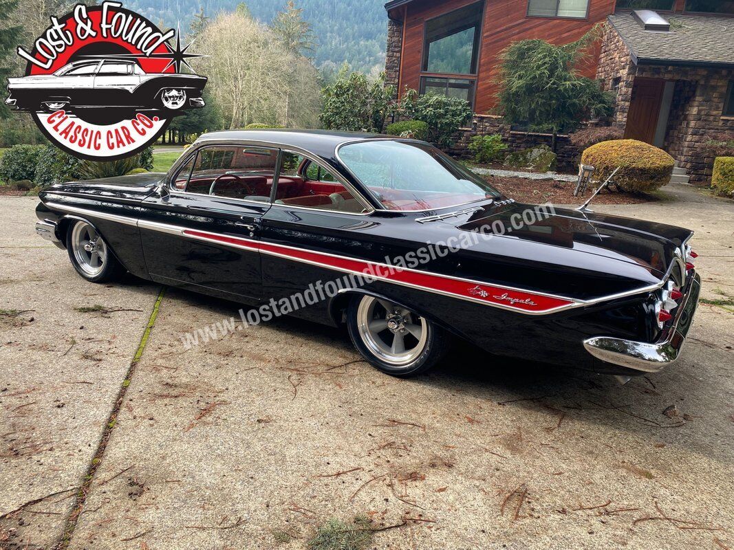 Chevrolet-Impala-Bubble-Top-1961-5