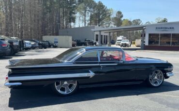 Chevrolet-Impala-Resto-mod-fuel-injected-1960-11