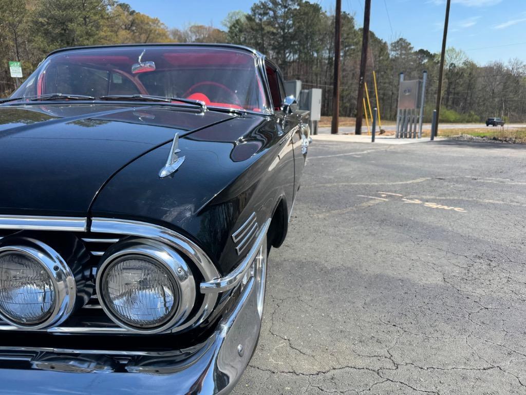 Chevrolet-Impala-Resto-mod-fuel-injected-1960-19