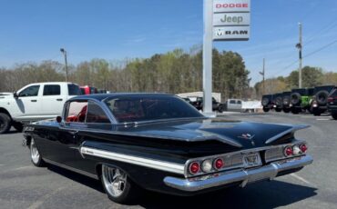 Chevrolet-Impala-Resto-mod-fuel-injected-1960-2