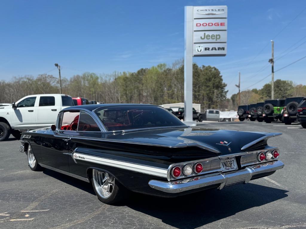 Chevrolet-Impala-Resto-mod-fuel-injected-1960-2